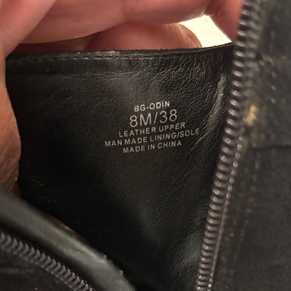 BCBGeneration Black and Blue Heeled Boots - Picture 8 of 8